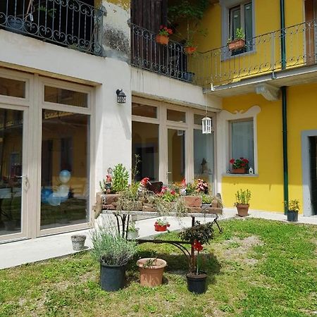 Bed and Breakfast Cascina Anita Samarate Екстер'єр фото